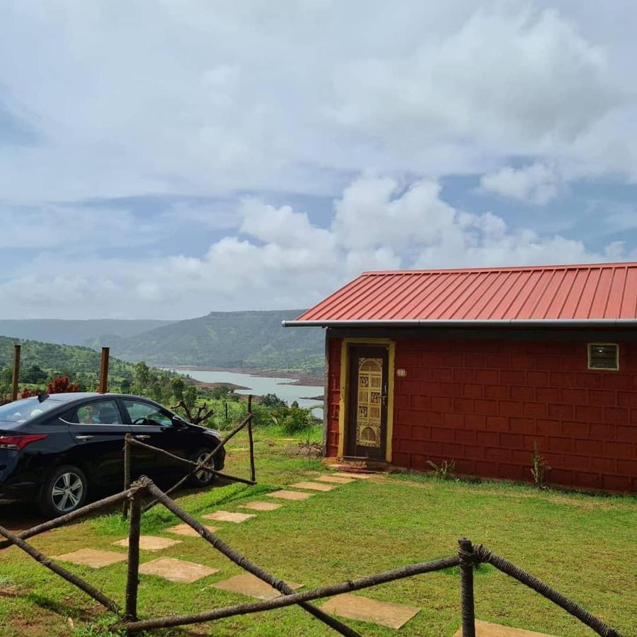 Mysticstays Resort Wai Exterior photo